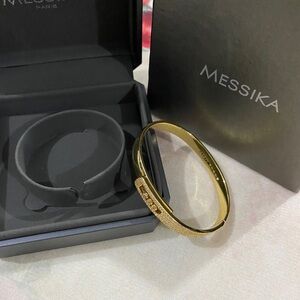 Messika Gold Pavé Hinged Women Bangle Bracelet